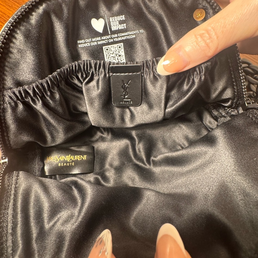 YSL converted crossbody beauty bag Black Quilted Chain Shoulder Bag NWOT - Picture 4 of 6